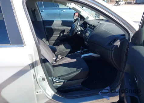 2014 Mitsubishi Outlander Sport Se z USA, uszkodzony, nr VIN 4A4AP4AU6EE007563